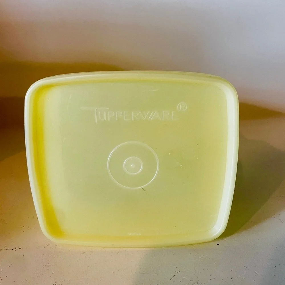 Tupperware Lot Antique Vintage Set 3 Square Rounds lids freezer storage 311 310